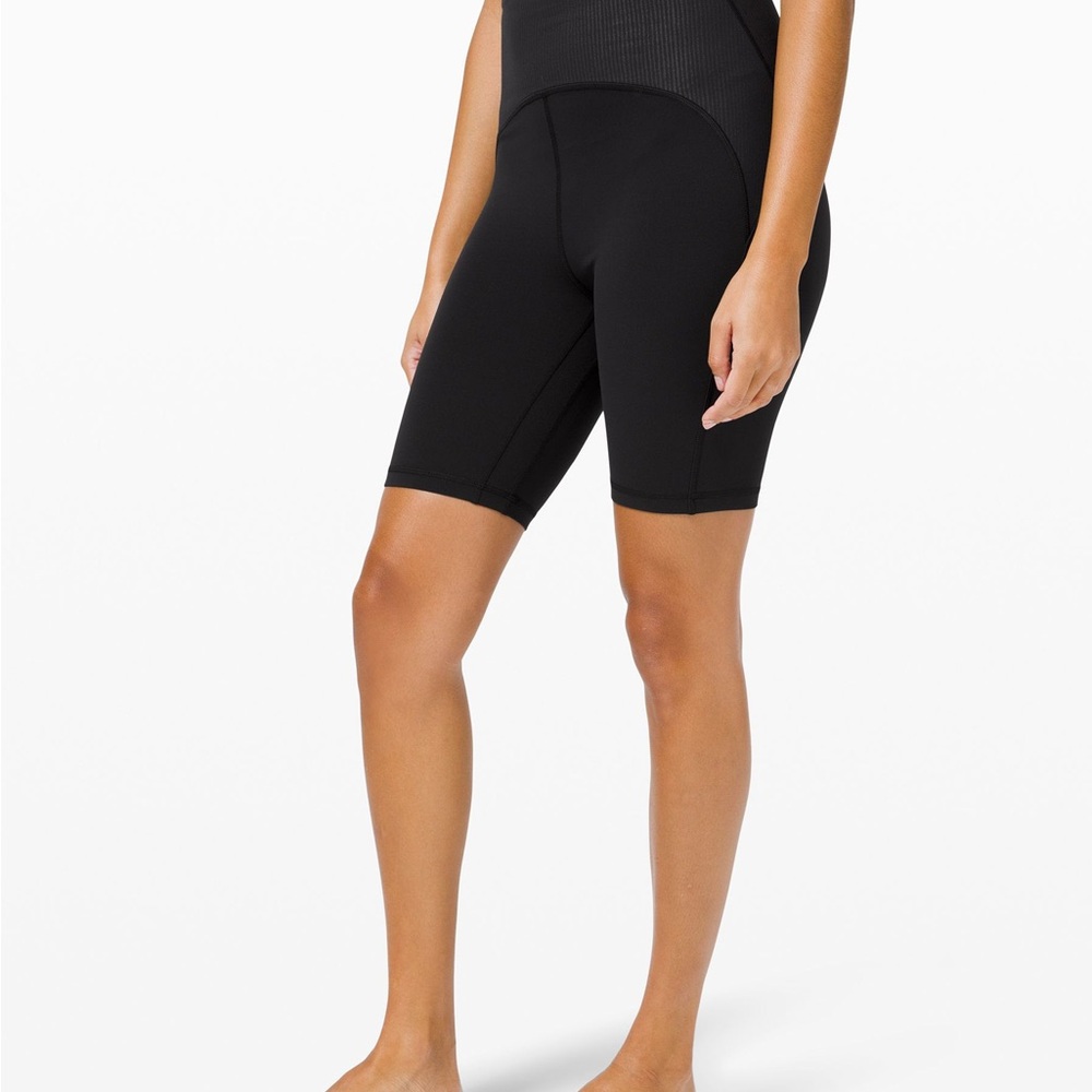 Blissful Bend Super High Rise short 8” Women's Black High-Waisted Shorts